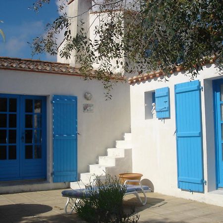 Le Buzet Bleu Bed & Breakfast ノワールムーティエ エクステリア 写真