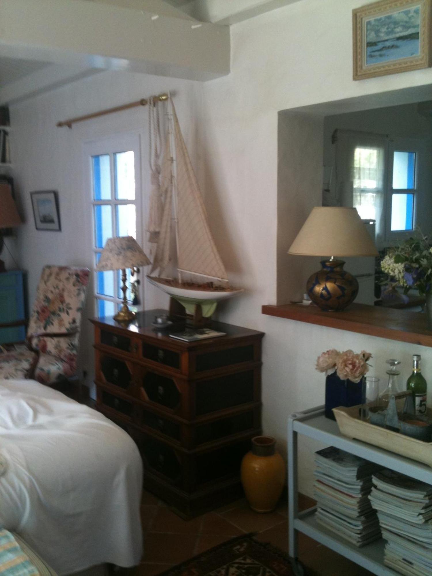 Le Buzet Bleu Bed & Breakfast ノワールムーティエ エクステリア 写真
