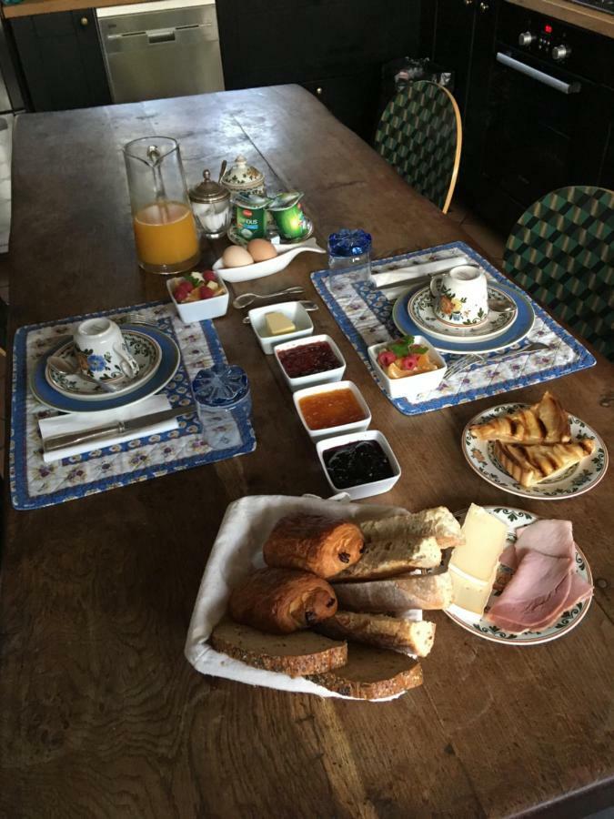 Le Buzet Bleu Bed & Breakfast ノワールムーティエ エクステリア 写真